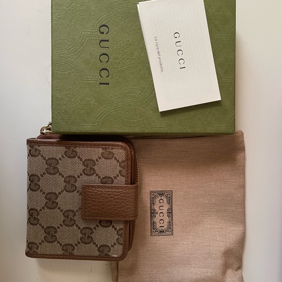 Gucci Tan and Brown Monogram Bifold Wallet (Brand New) - Picture 1 of 10